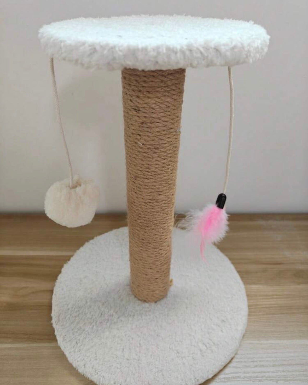 Mini cat scratching post