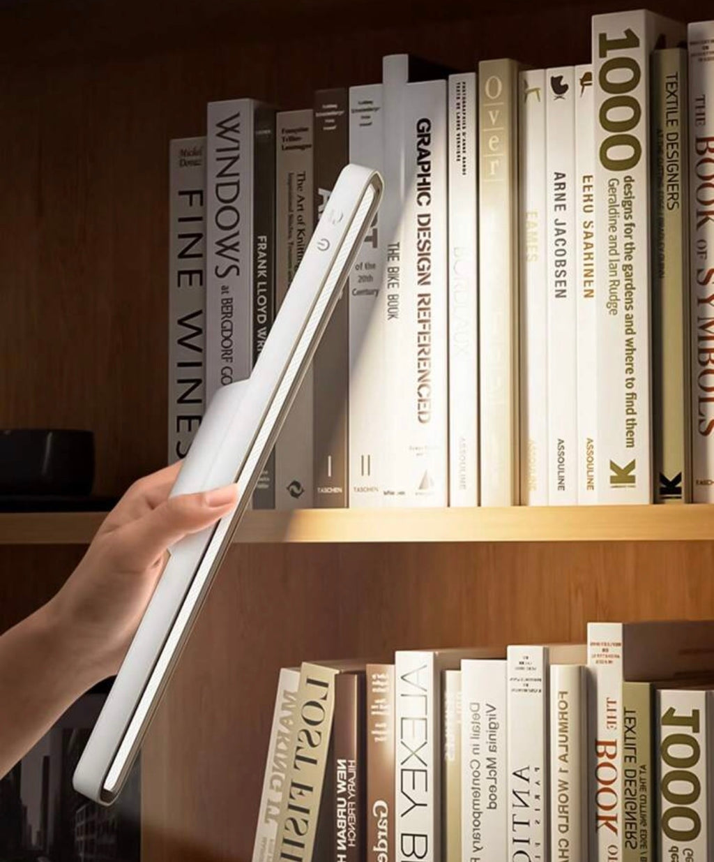 LED desk light with remote control