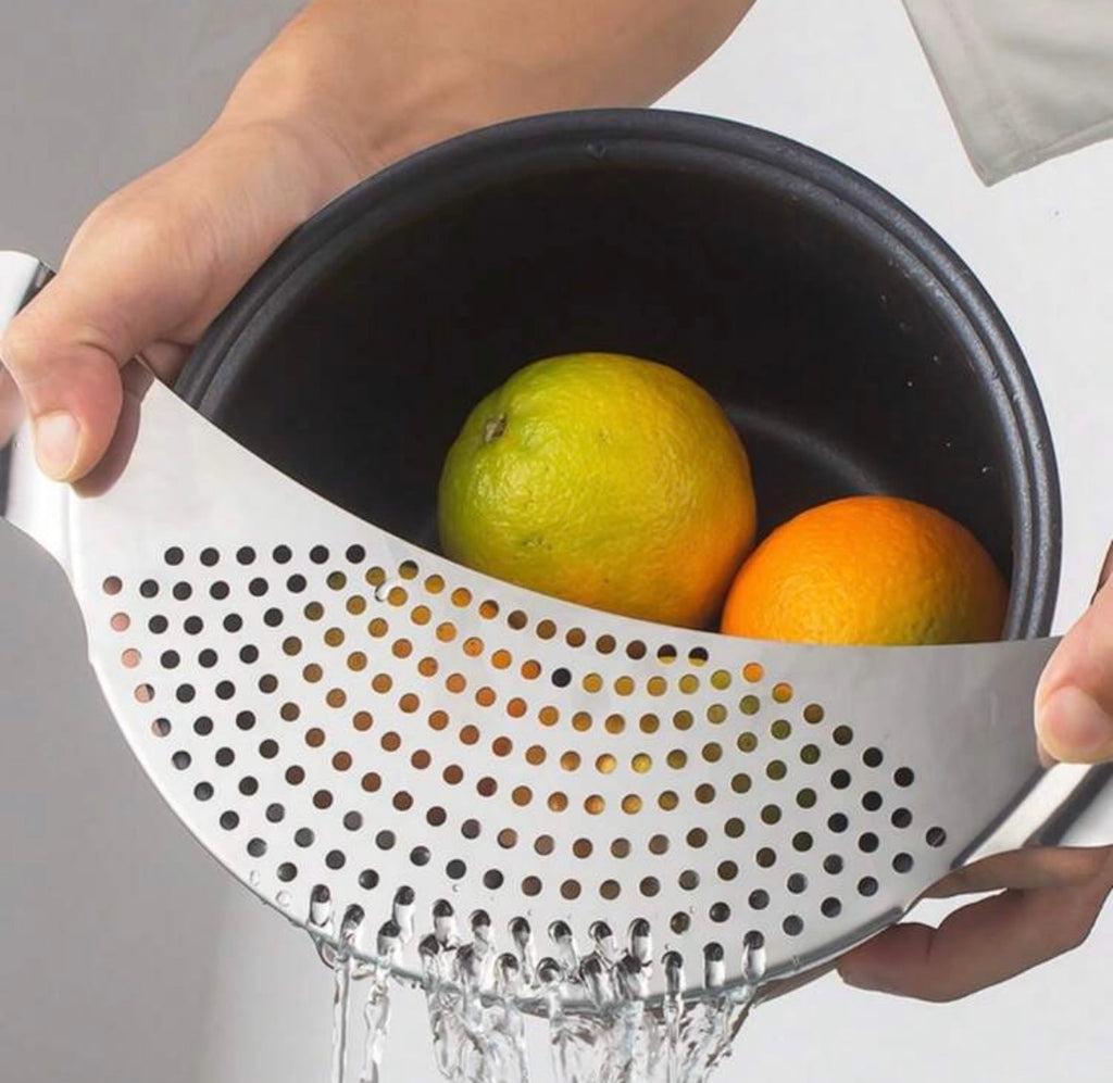 Stainless steel strainer