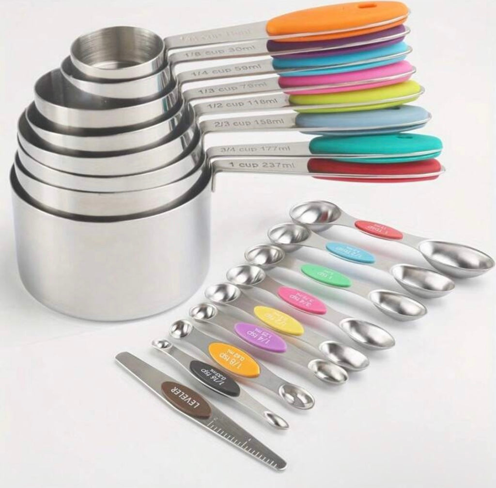 17 piece stainless steel measuring set