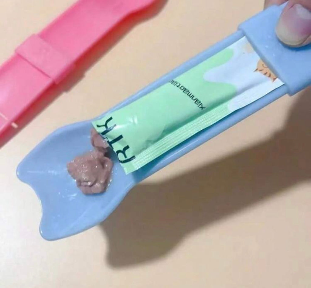 Treat squeeze spoon