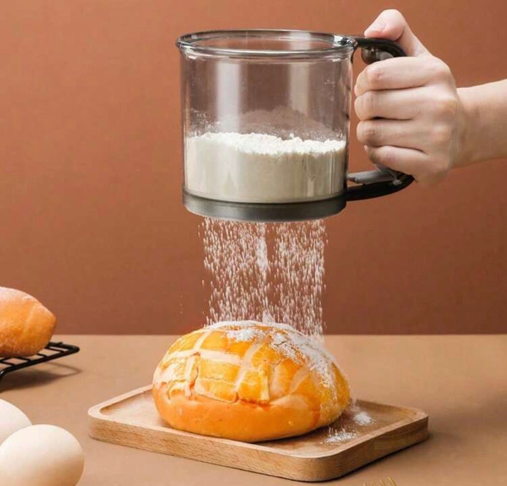 Handheld powder sieve