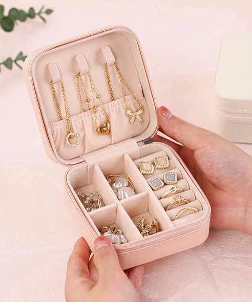 Mini jewelry storage box