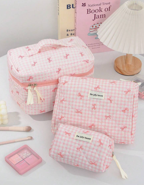 Aesthetic quilted cosmetic bag
