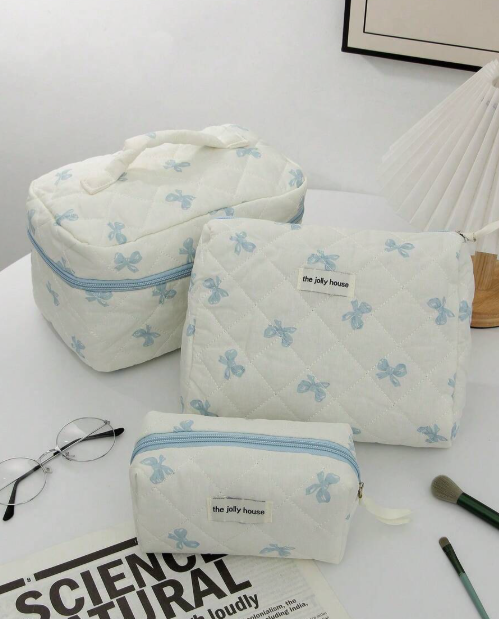 Aesthetic quilted cosmetic bag