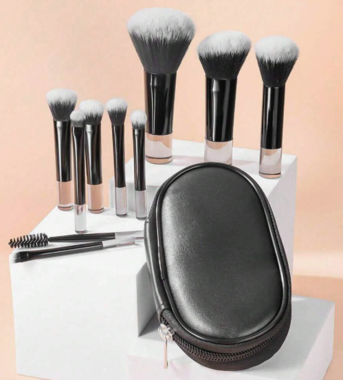 Mini makeup brush set